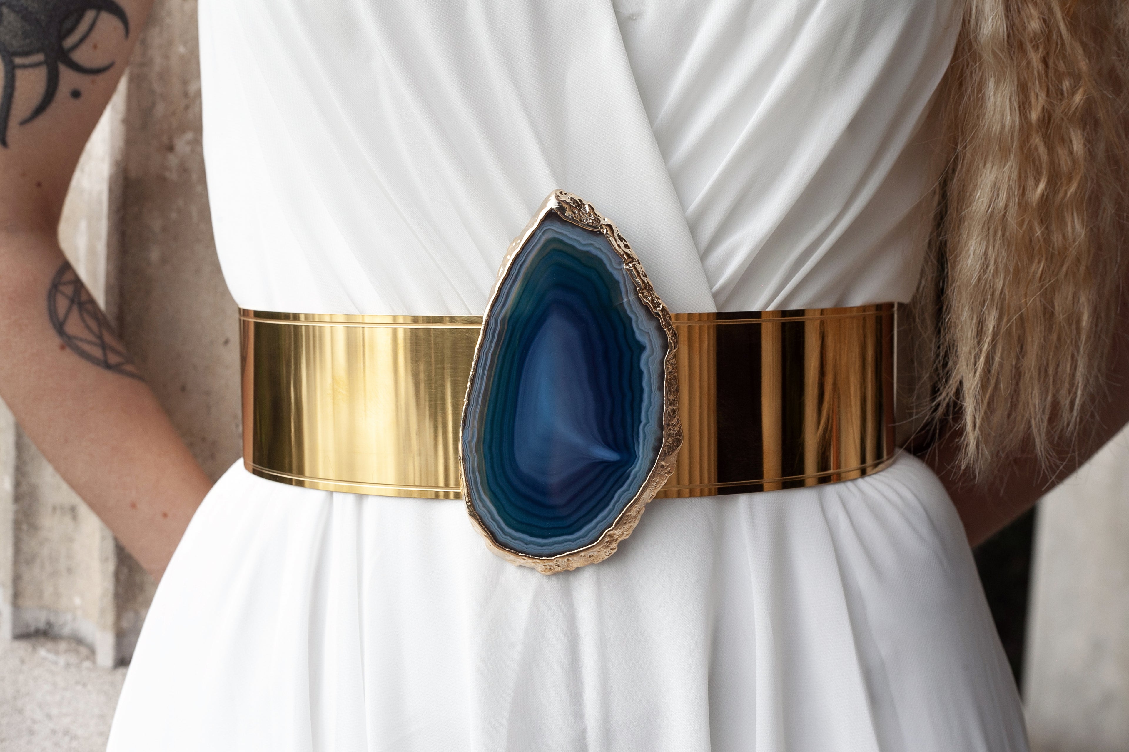 ceinture bijou mystique magique boucle dor paris agate bleu celeste pouvoir feminin magnetique